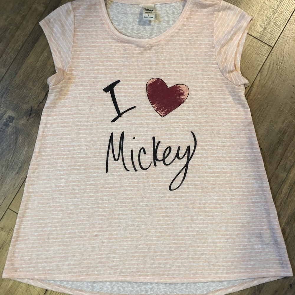 ⭐️LAST CHANCE⭐️ Lauren Conrad Disney  s/s shirt